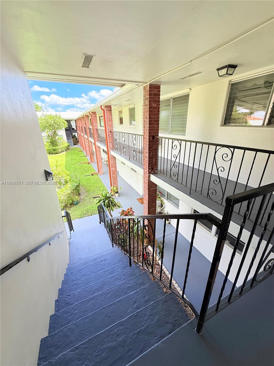 SUBURBANITE SQUARE I CO-O - Residential