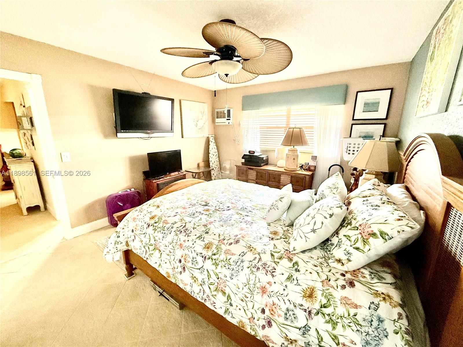 SUBURBANITE SQUARE I CO-O - Residential