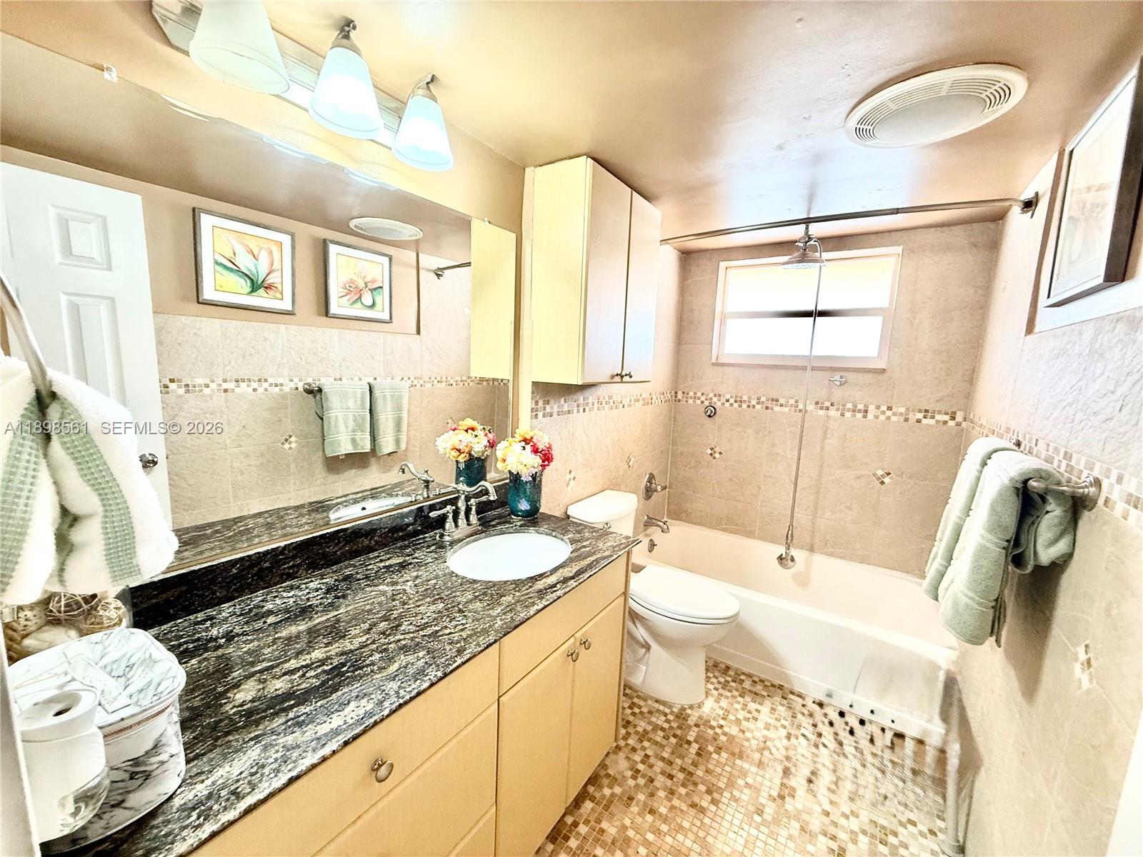 SUBURBANITE SQUARE I CO-O - Residential