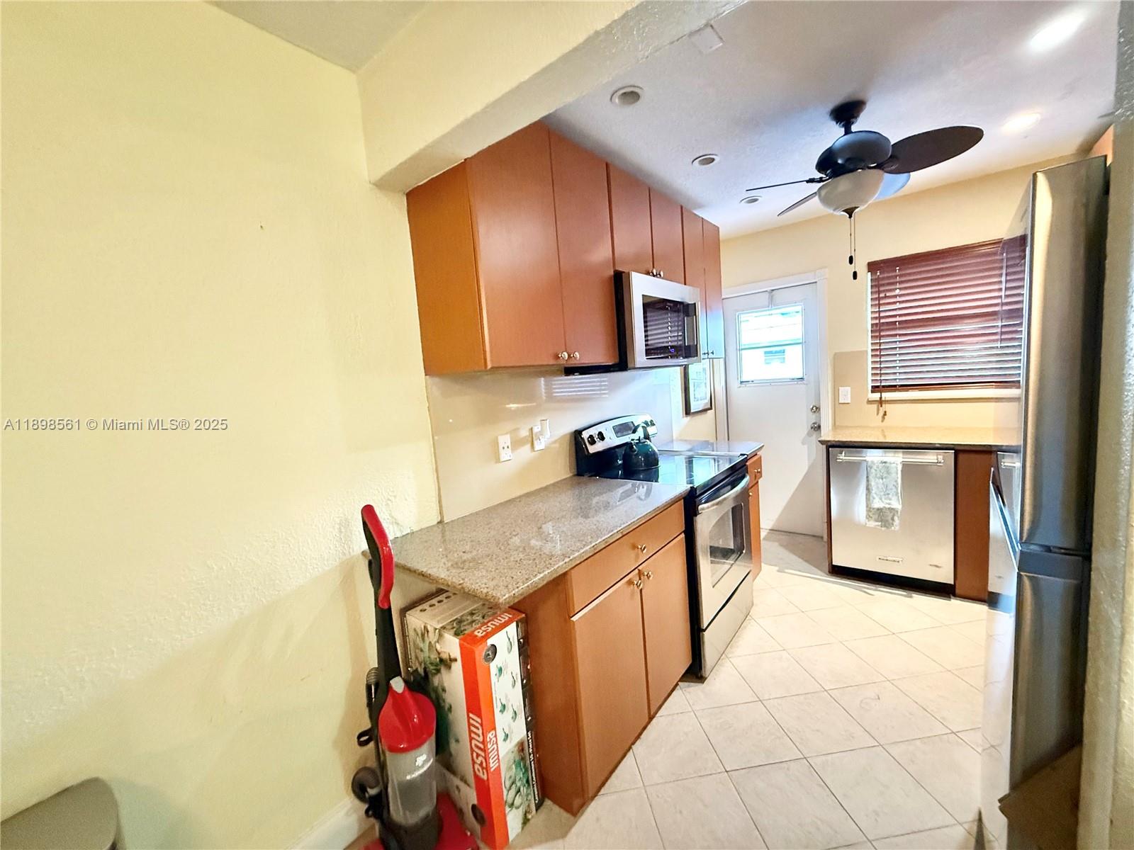 SUBURBANITE SQUARE I CO-O - Residential