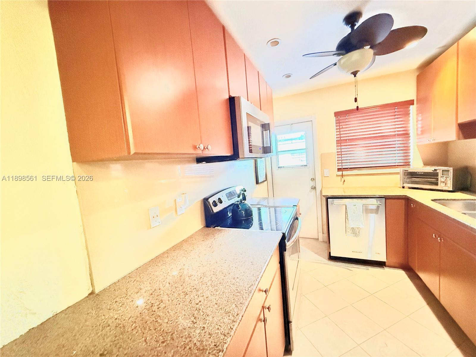 SUBURBANITE SQUARE I CO-O - Residential