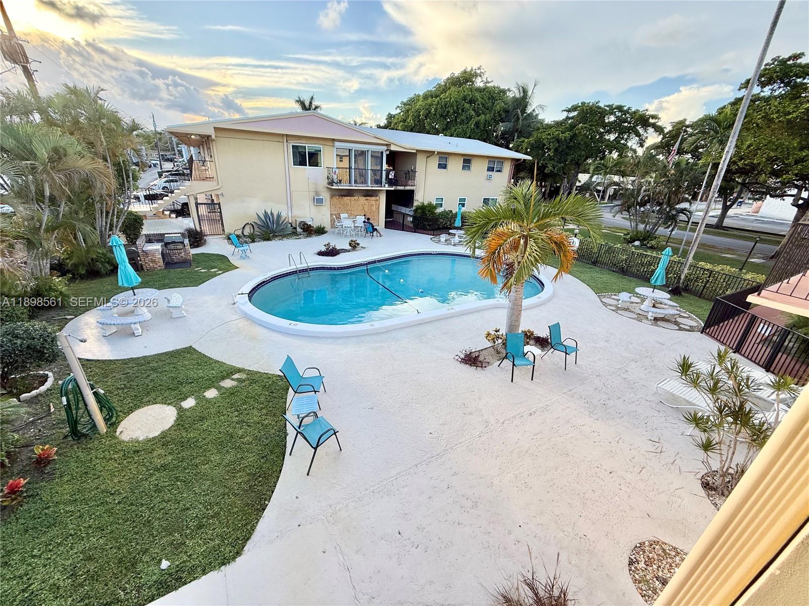 SUBURBANITE SQUARE I CO-O - Residential