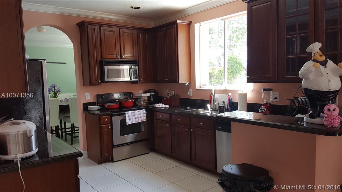 A B At Tamiami Trail Ph 0 - Residential