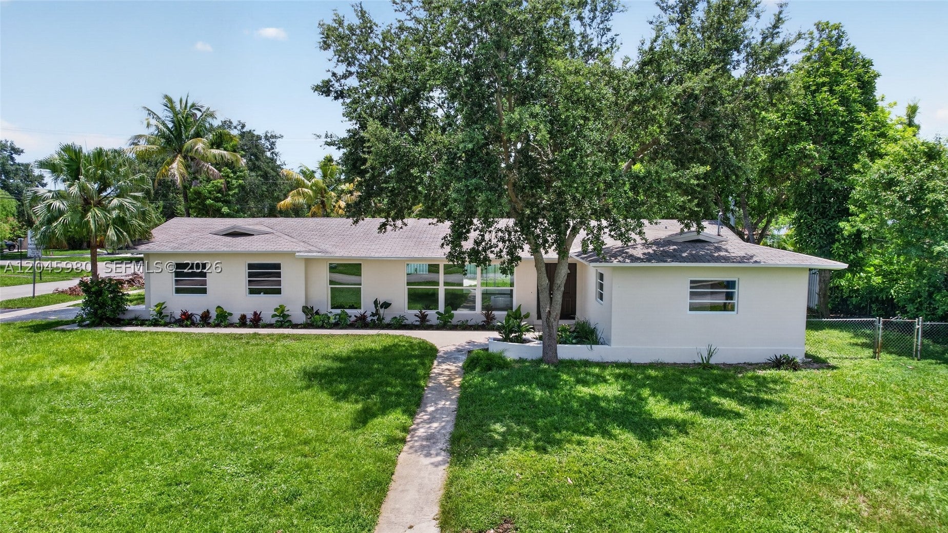 7040 NW 8th Ct