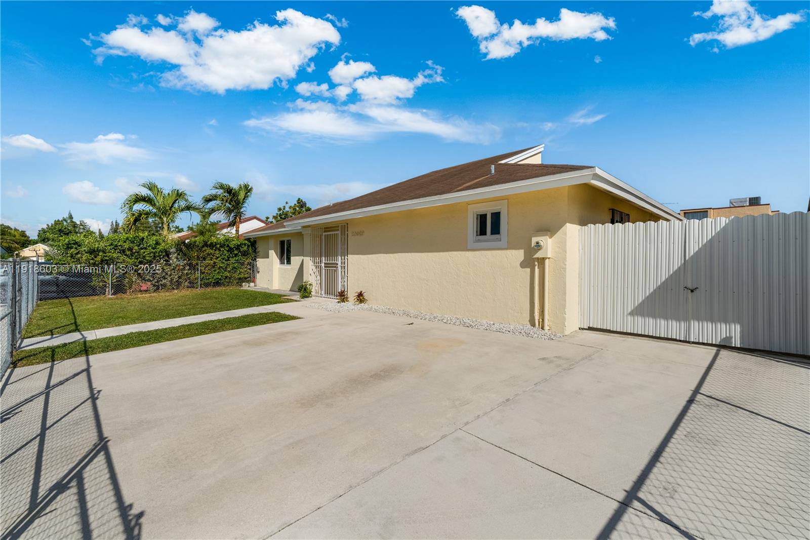 OAK PARK ESTATES SEC 1 - Residential