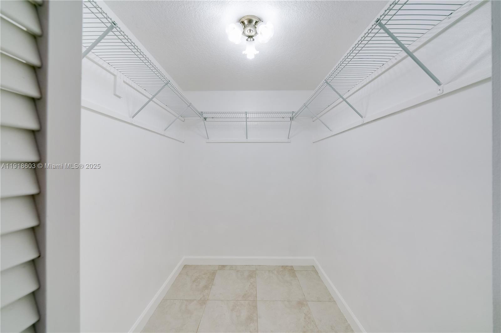 OAK PARK ESTATES SEC 1 - Residential