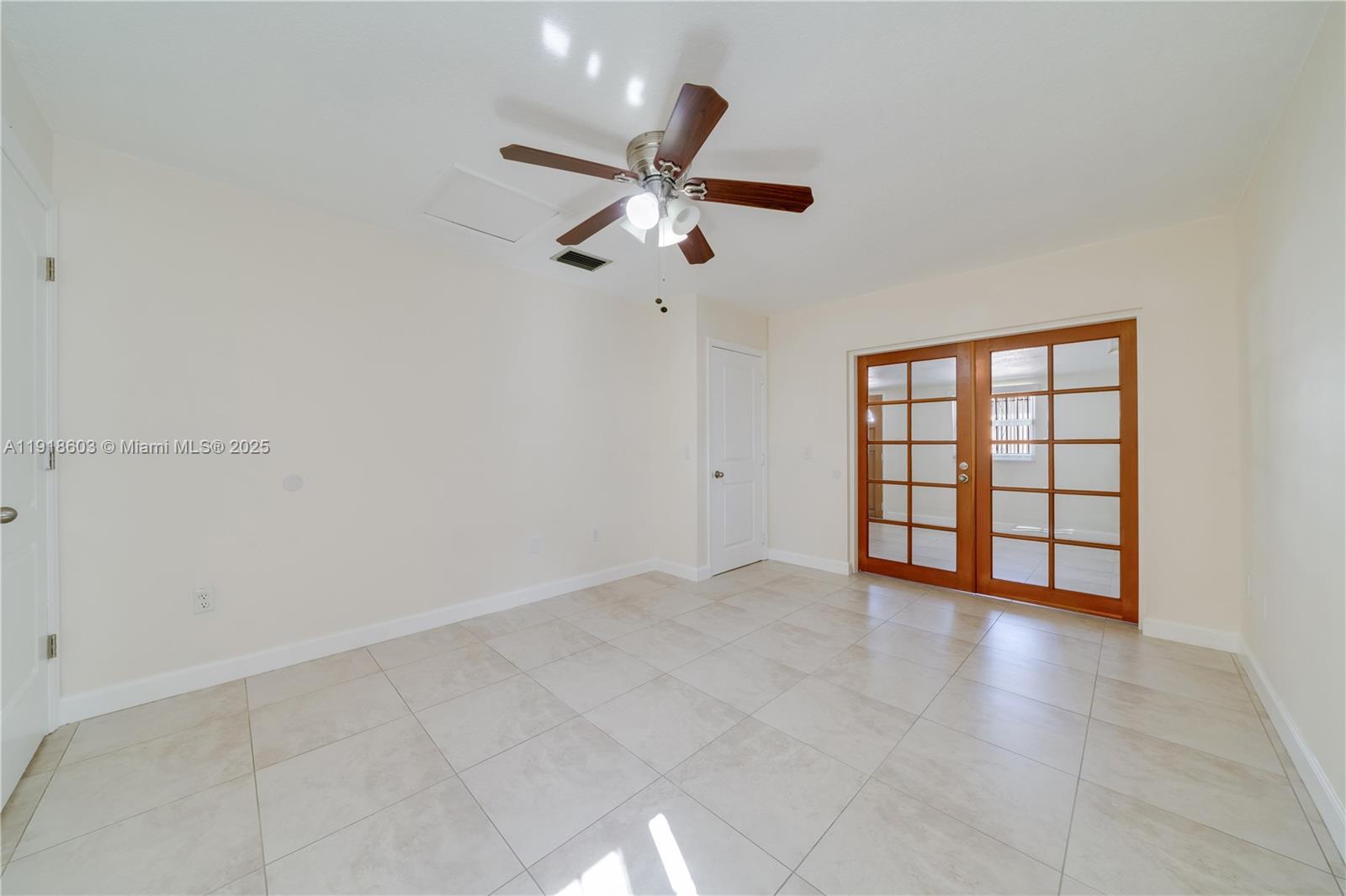 OAK PARK ESTATES SEC 1 - Residential