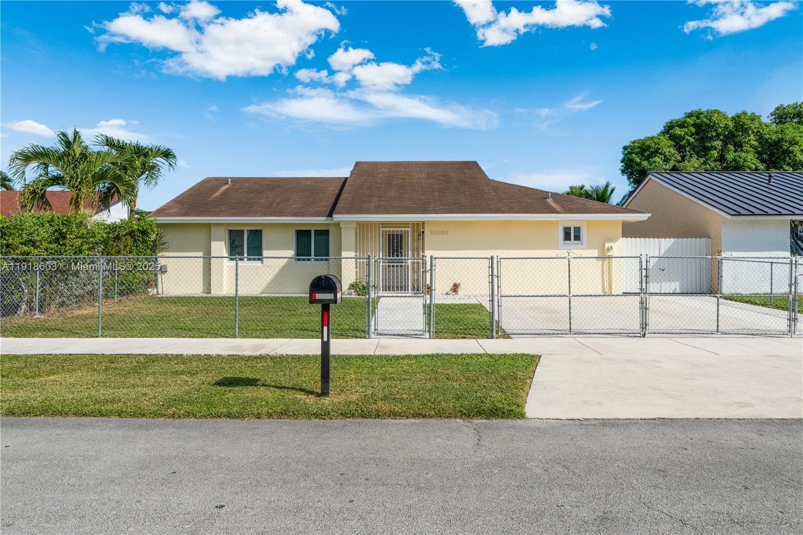 OAK PARK ESTATES SEC 1 - Residential