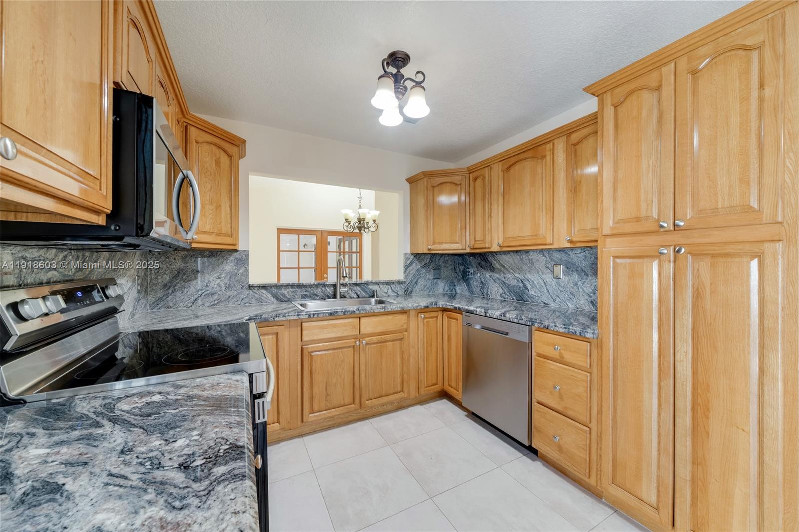 OAK PARK ESTATES SEC 1 - Residential