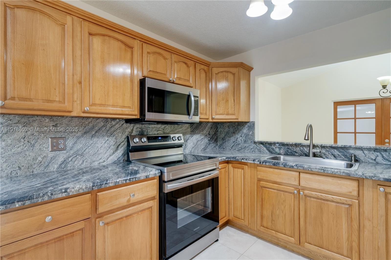 OAK PARK ESTATES SEC 1 - Residential