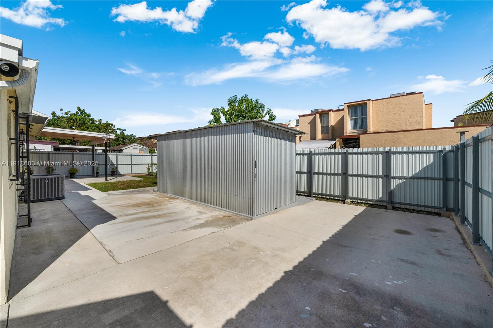 OAK PARK ESTATES SEC 1 - Residential