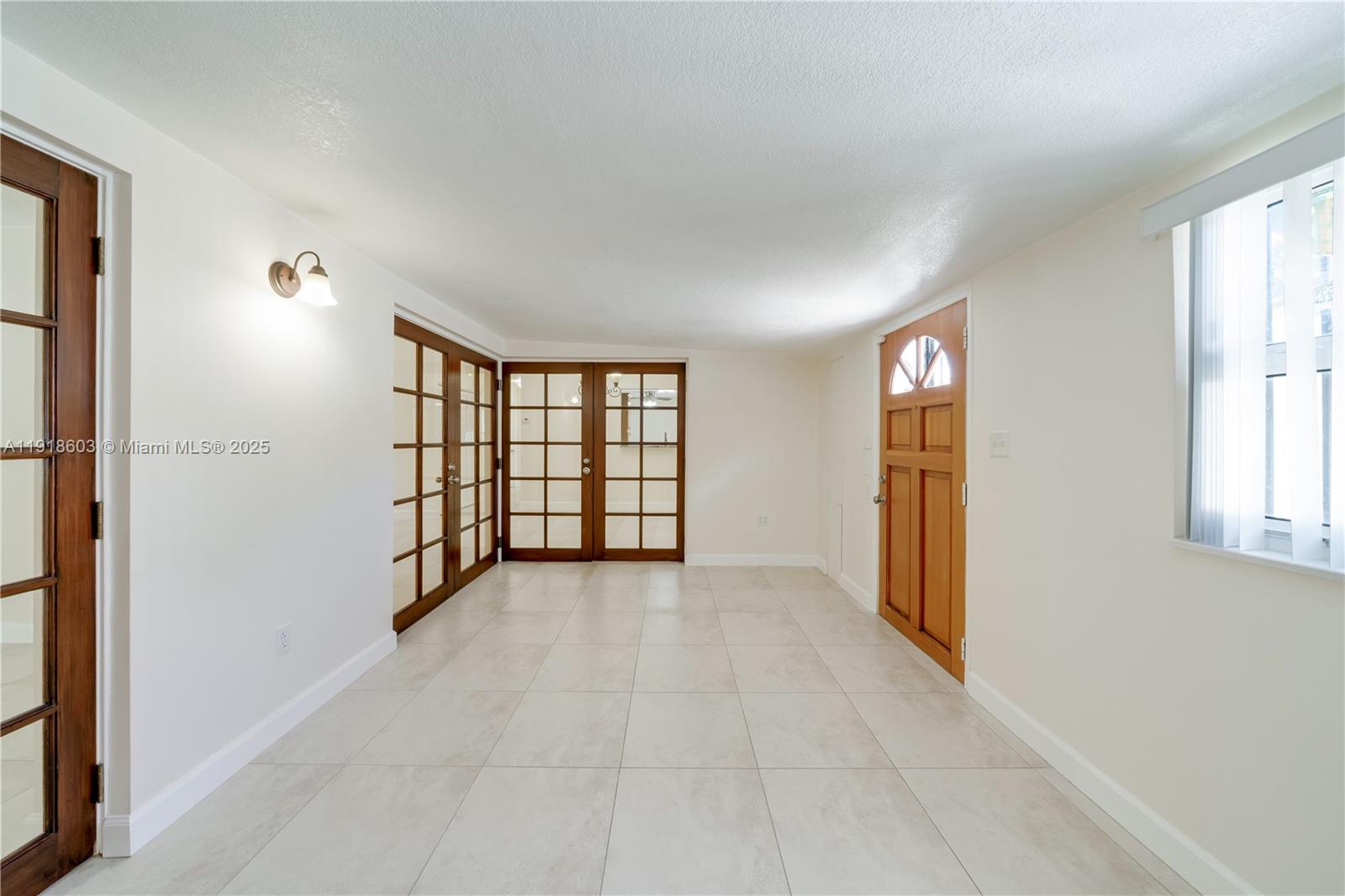 OAK PARK ESTATES SEC 1 - Residential