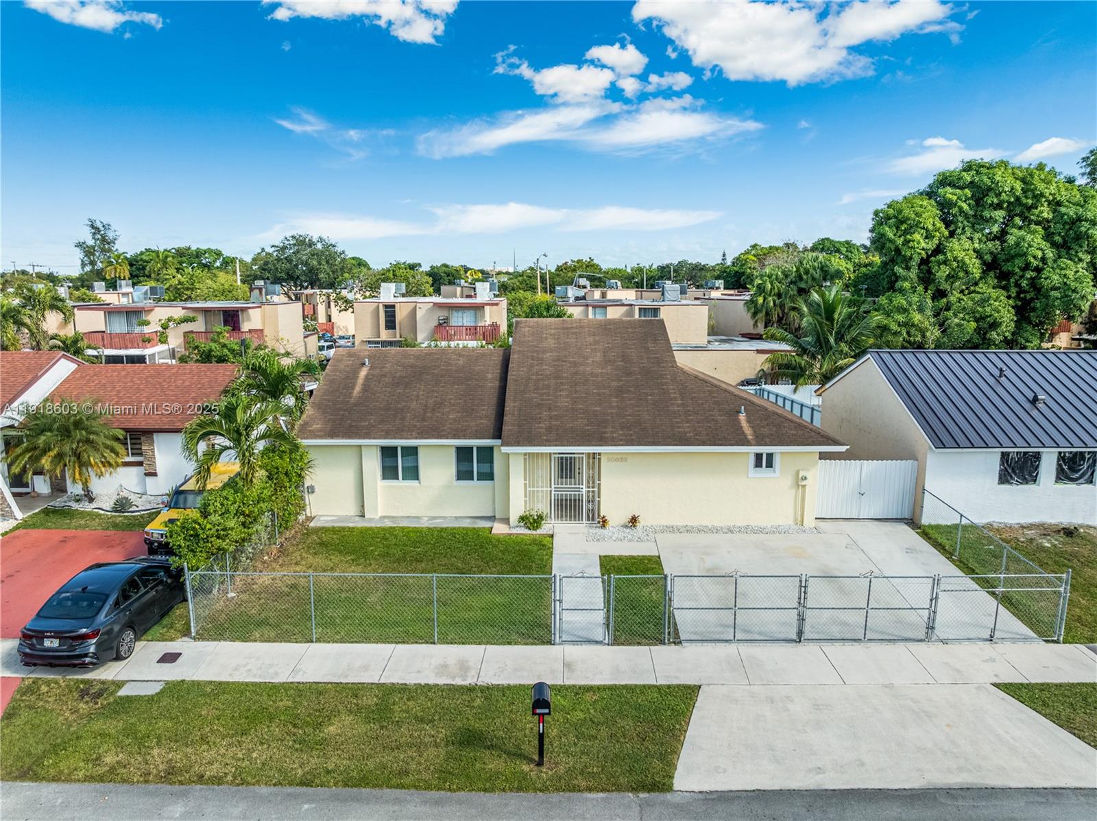 OAK PARK ESTATES SEC 1 - Residential