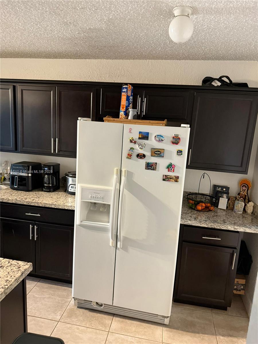 WELLEBY SHORES CONDOMINIU - Residential Lease