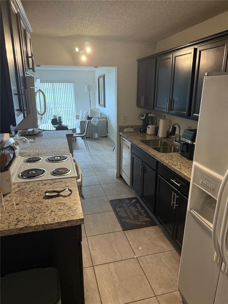 WELLEBY SHORES CONDOMINIU - Residential Lease