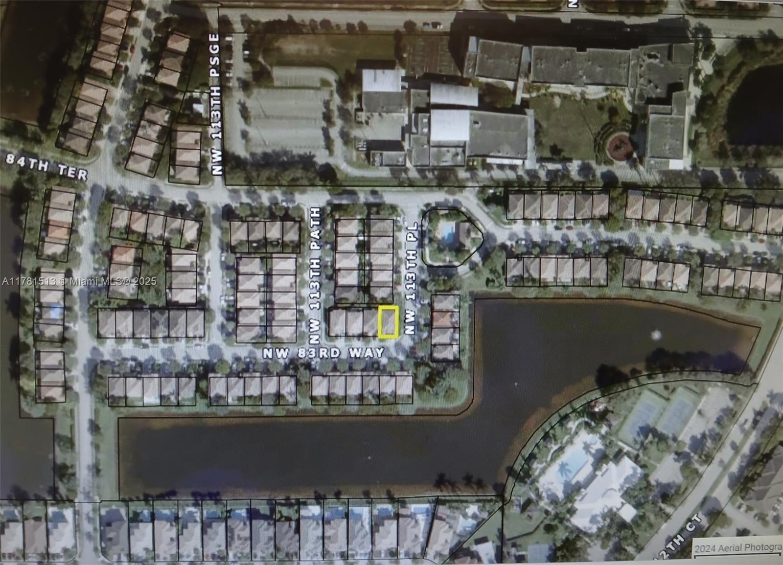 Rental Property at 11359 Nw 83rd Way, Doral, Miami-Dade County, Florida - Bedrooms: 4 
Bathrooms: 3  - $4,300 MO.