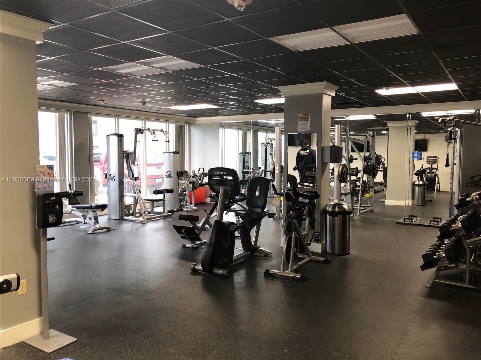 KENNEDY HOUSE CONDO - Residential