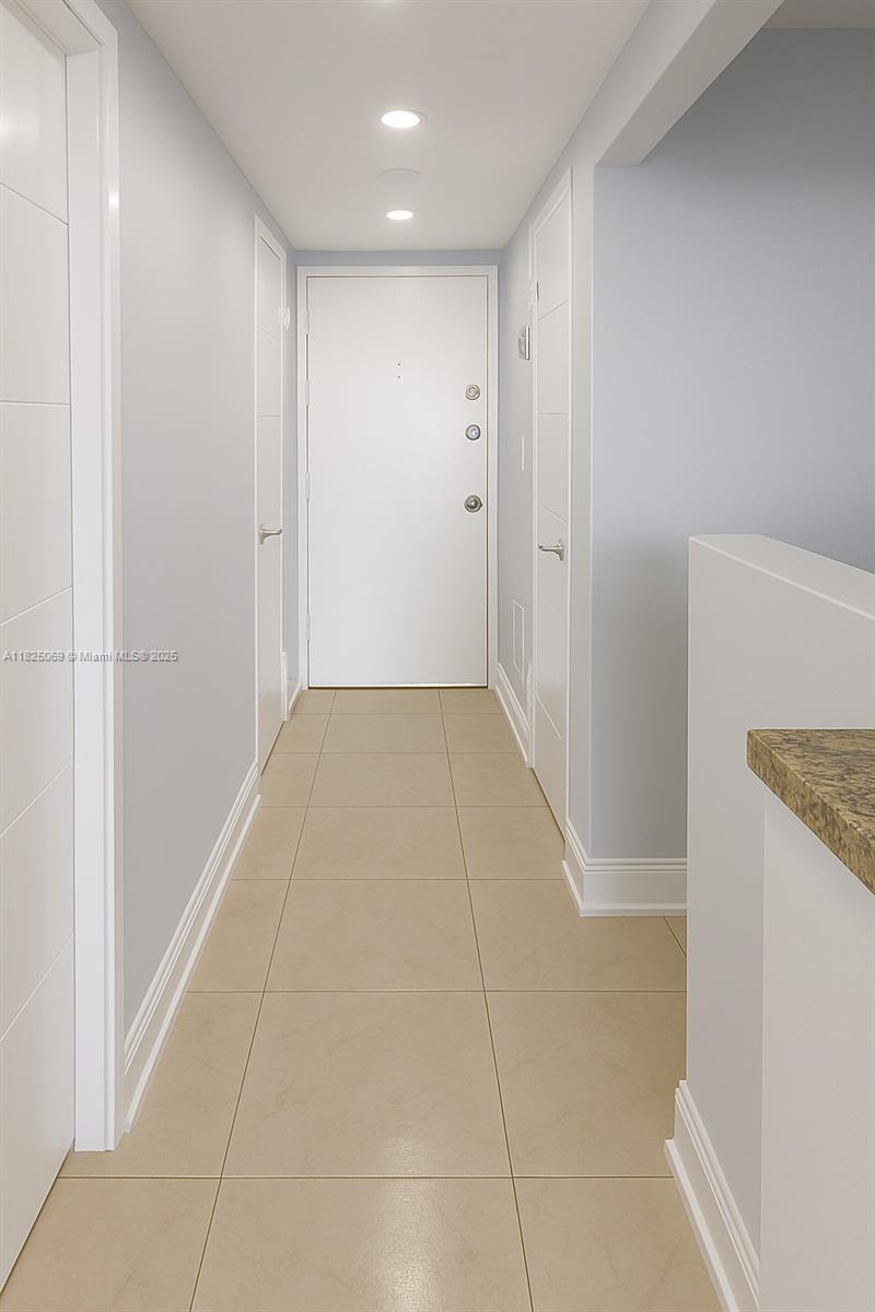 KENNEDY HOUSE CONDO - Residential