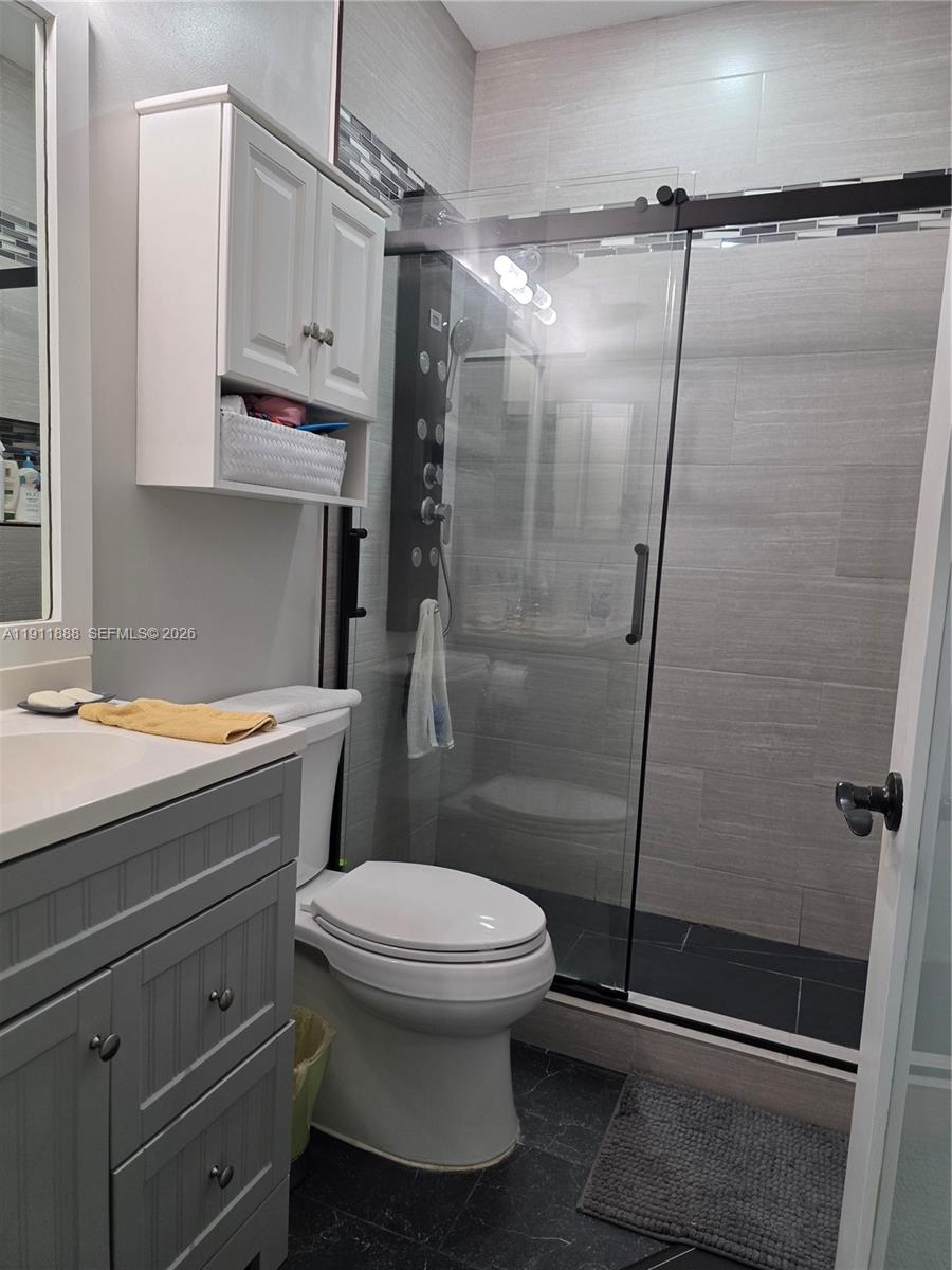 BELLAGIO AT VIZCAYA - Residential Lease