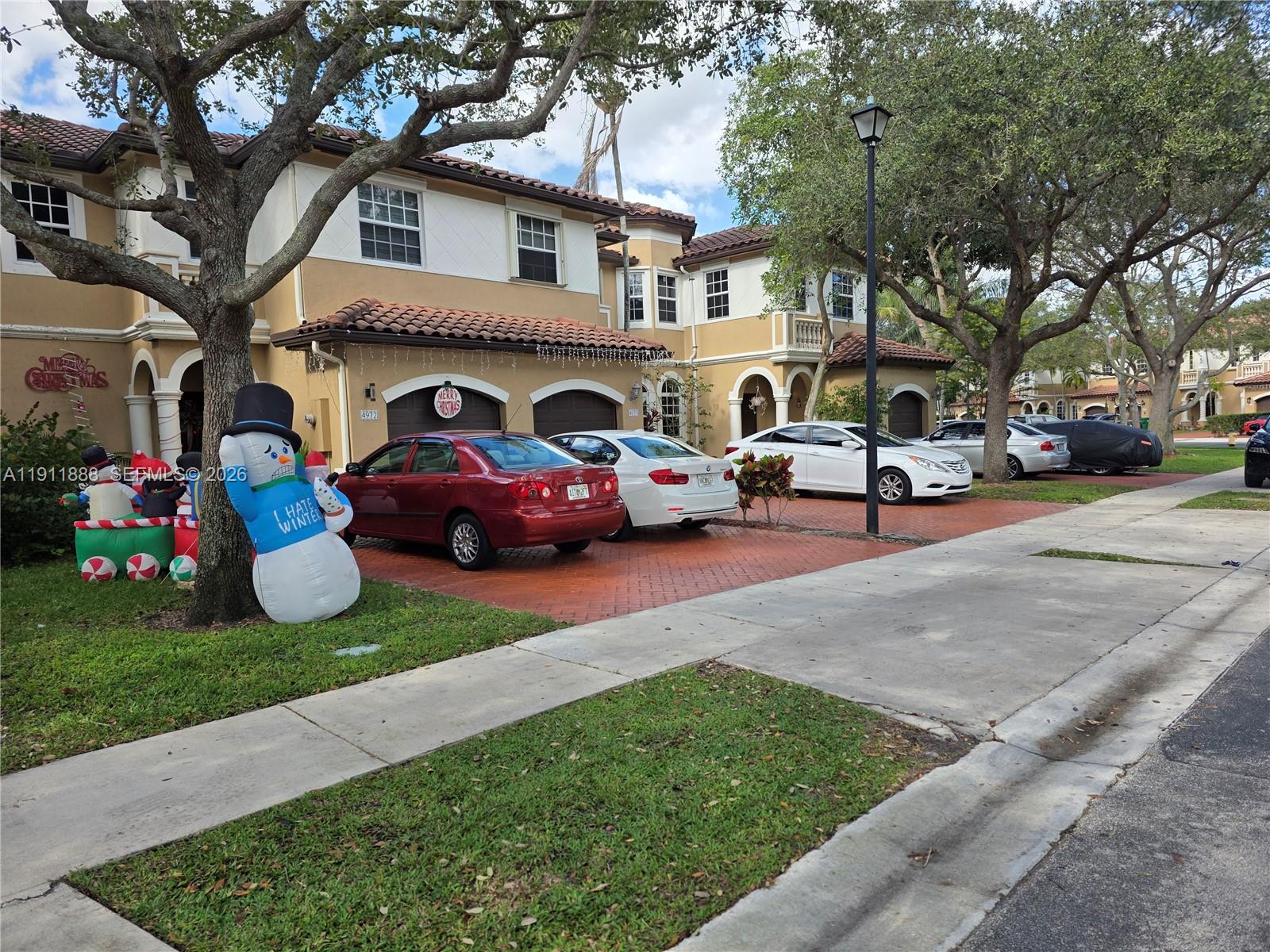 BELLAGIO AT VIZCAYA - Residential Lease