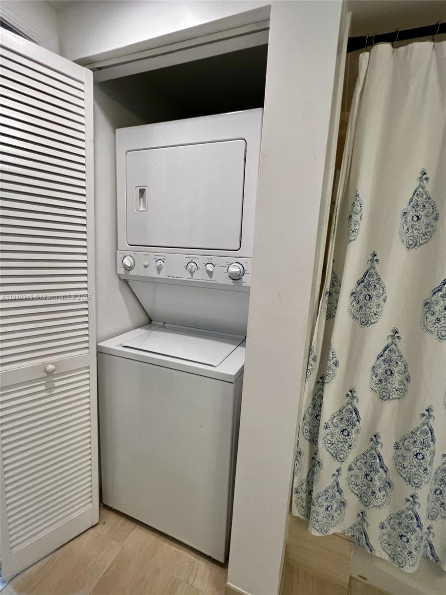 OPERA TOWER CONDO - Residential