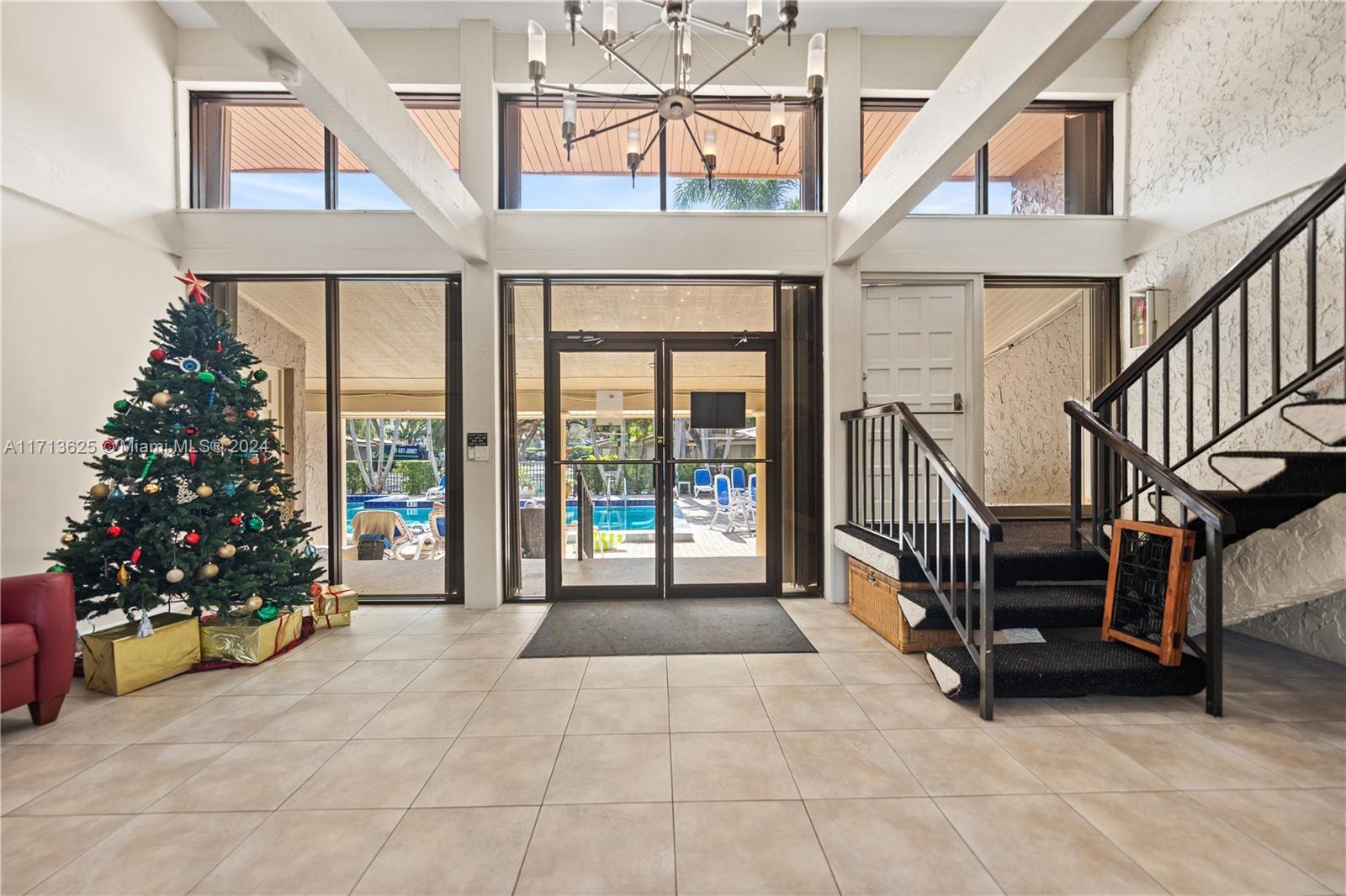 TOWNHOUSES OF EMERALD HIL - Residential