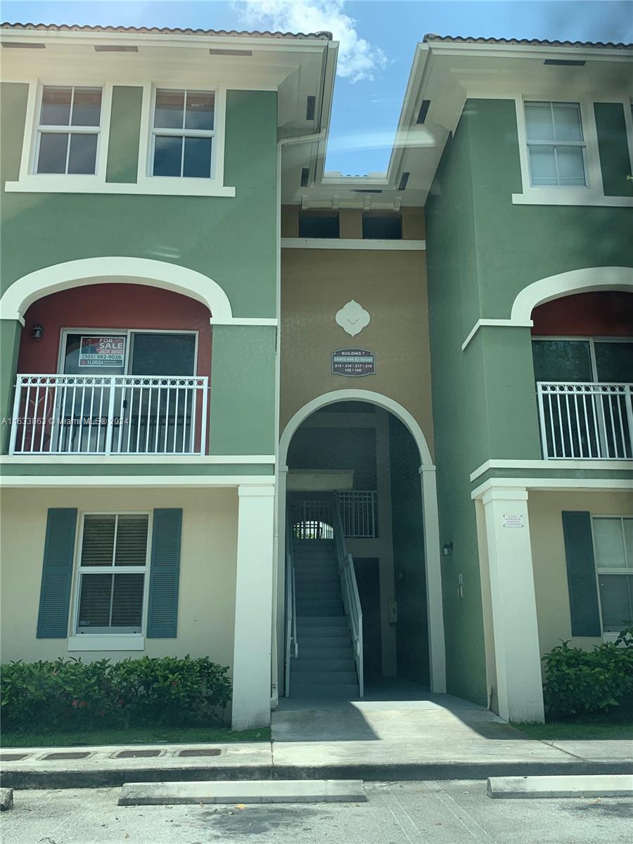PROMENADE SHORES AT DORAL - Residential Lease