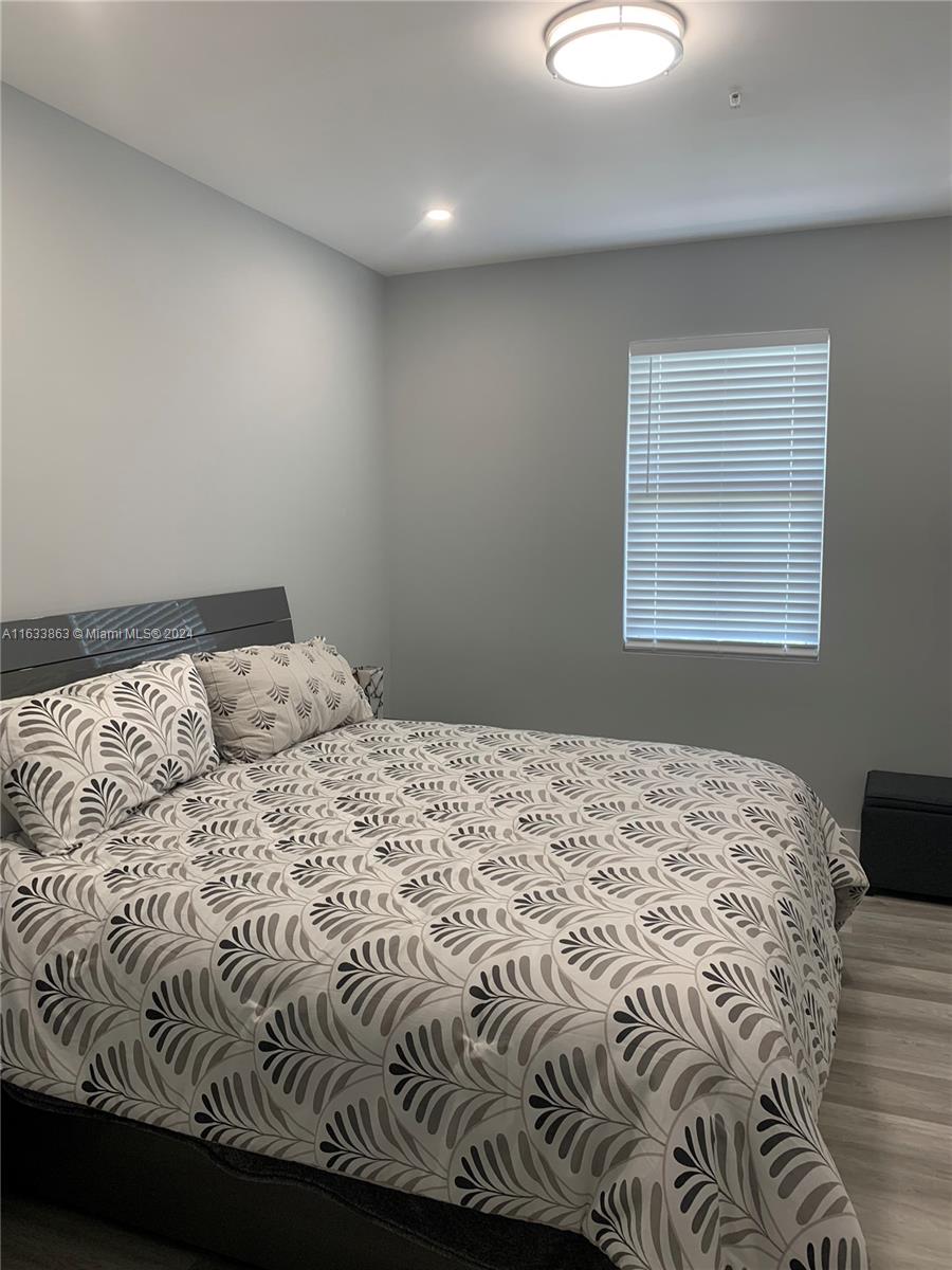 PROMENADE SHORES AT DORAL - Residential Lease