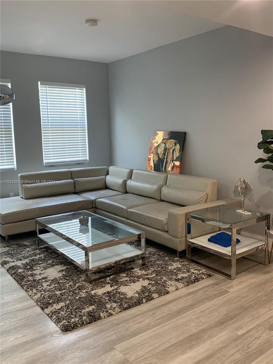 PROMENADE SHORES AT DORAL - Residential Lease