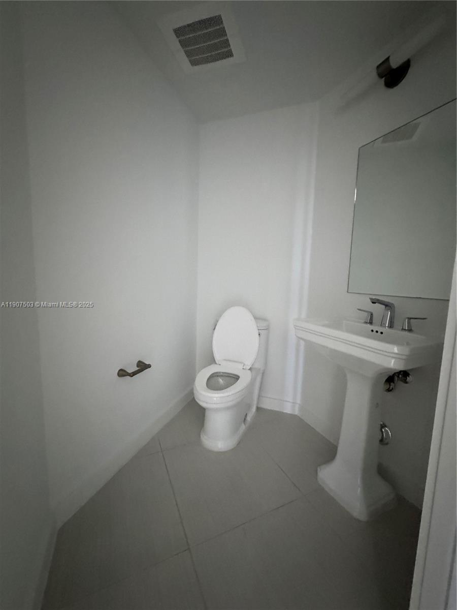 BRICKELL TEN CONDO - Residential Lease