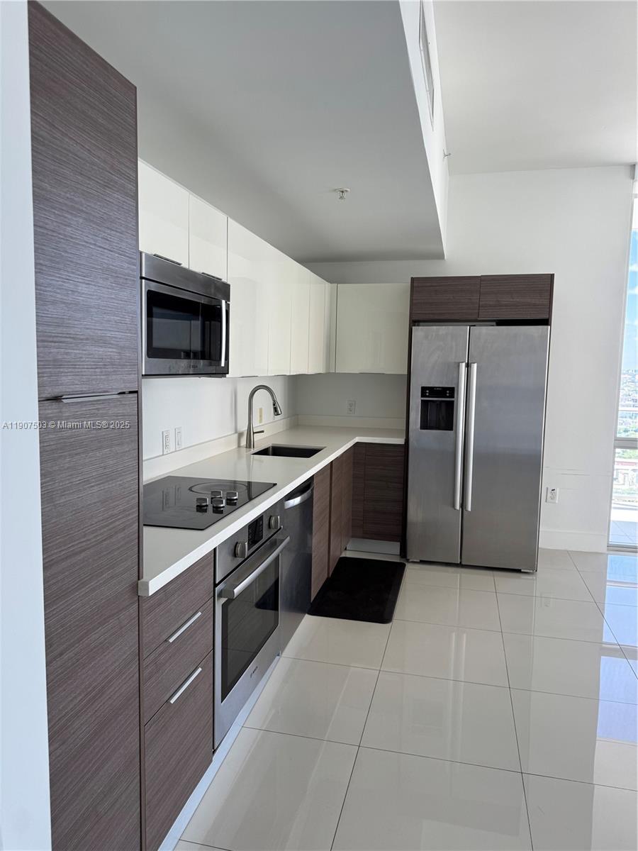 BRICKELL TEN CONDO - Residential Lease