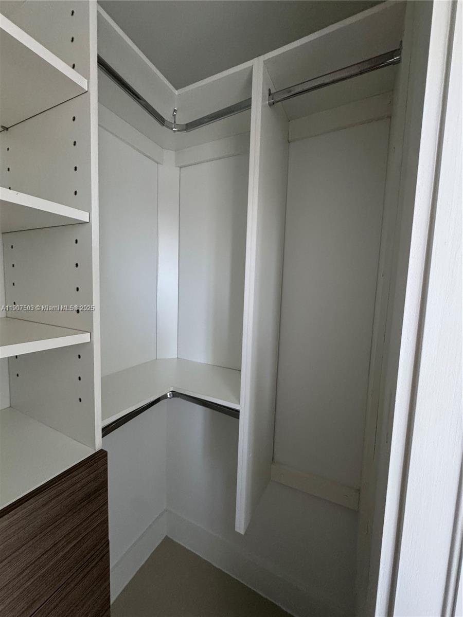 BRICKELL TEN CONDO - Residential Lease