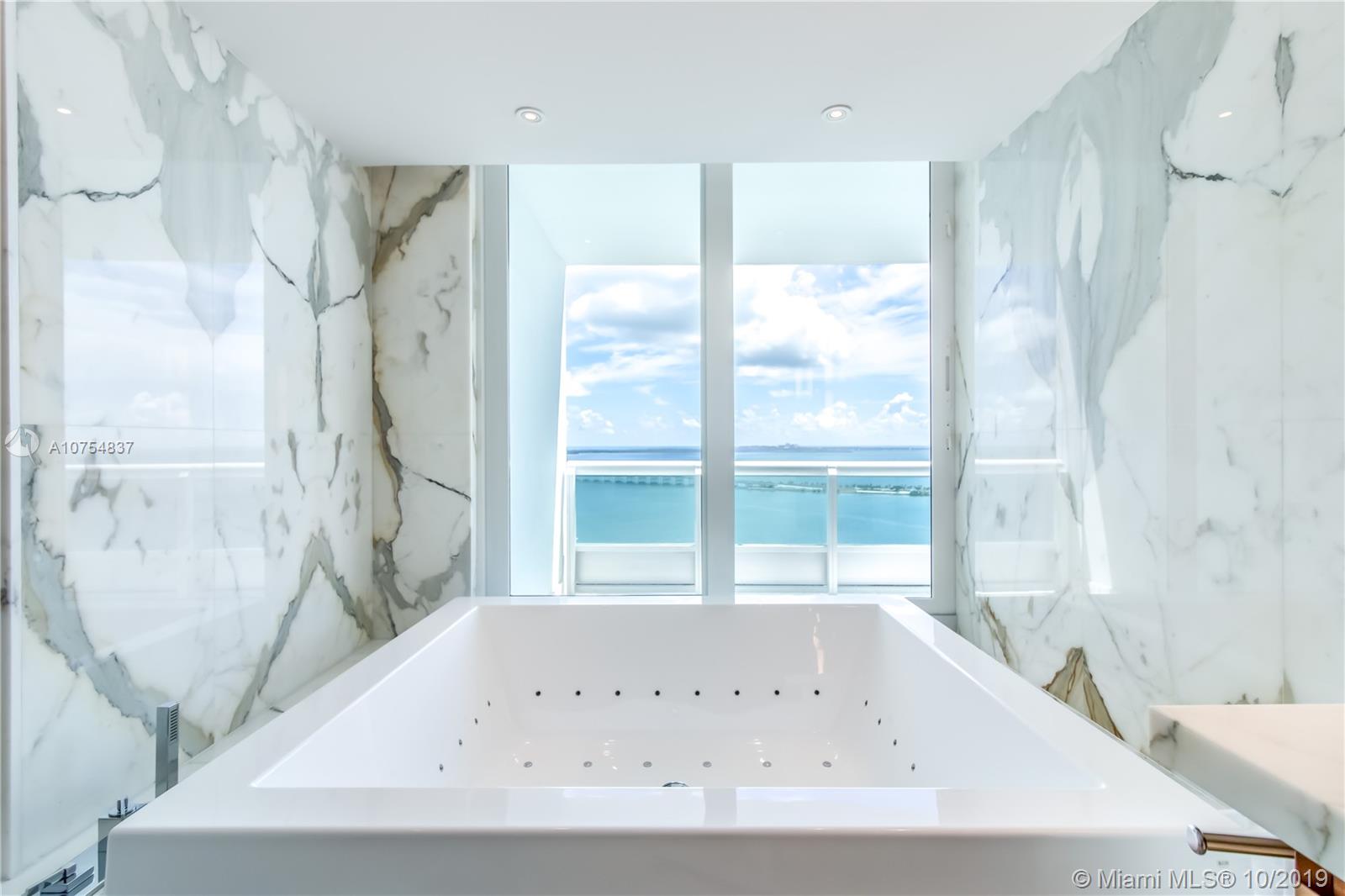 SANTA MARIA CONDO - Residential