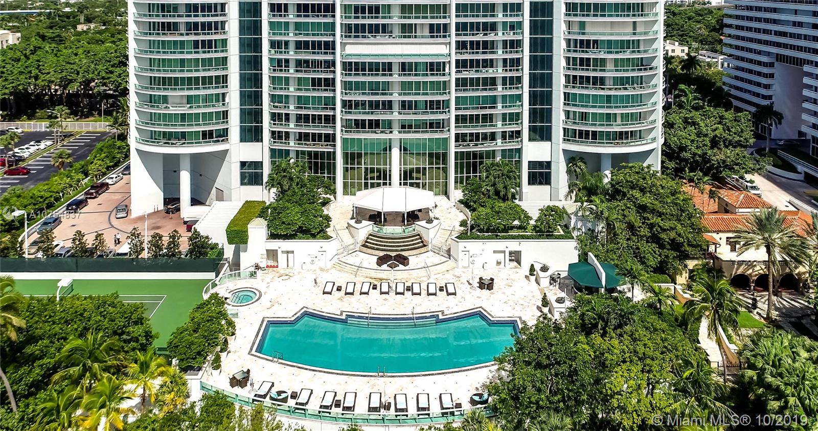 SANTA MARIA CONDO - Residential