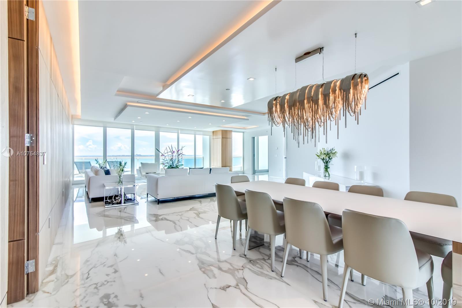 SANTA MARIA CONDO - Residential