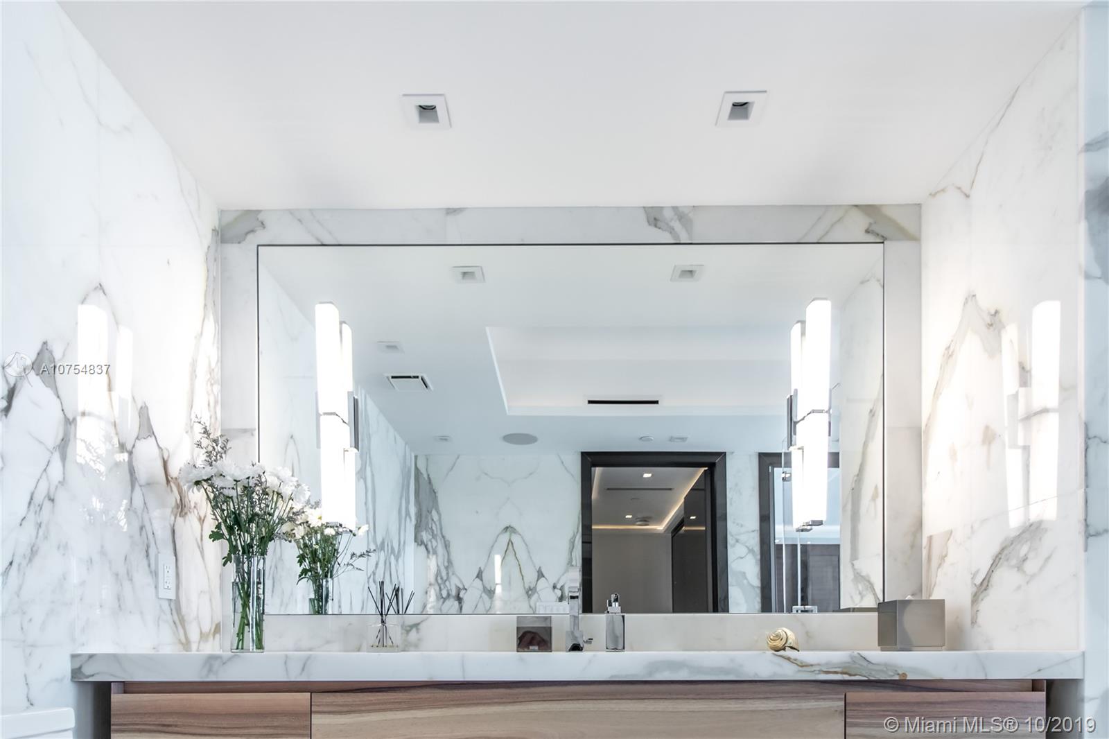 SANTA MARIA CONDO - Residential