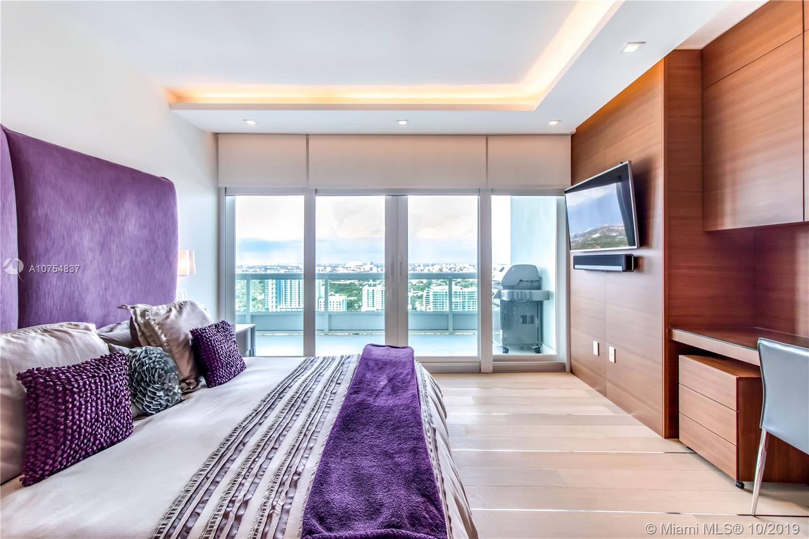 SANTA MARIA CONDO - Residential