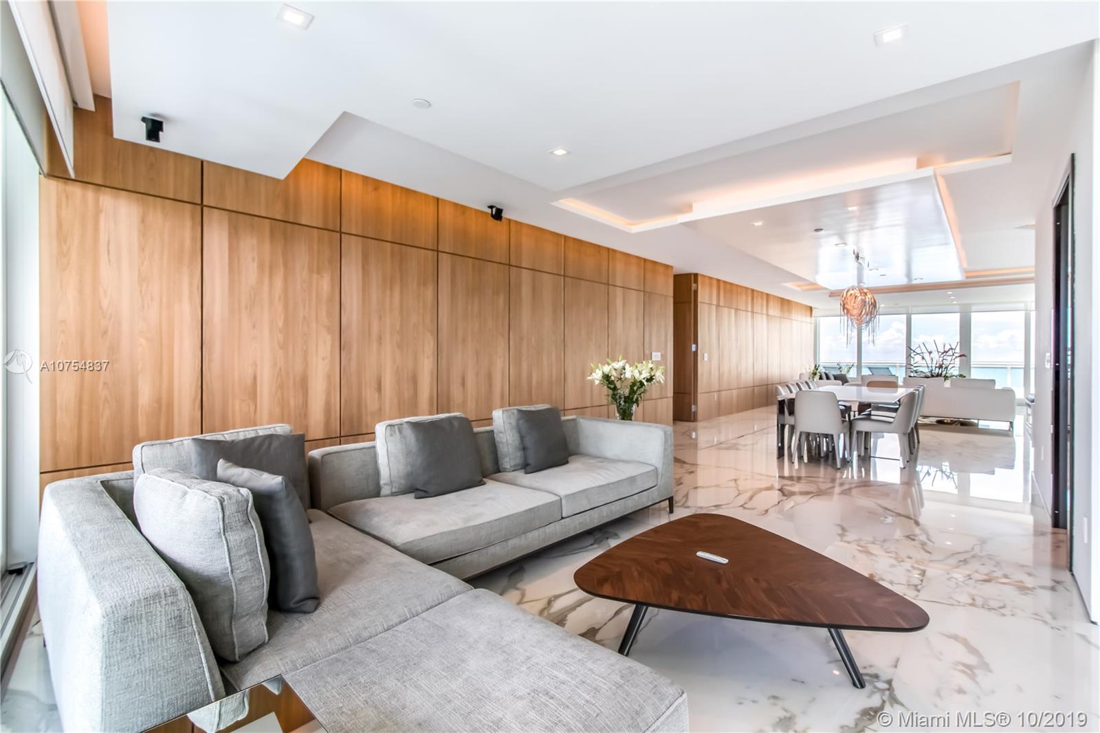 SANTA MARIA CONDO - Residential