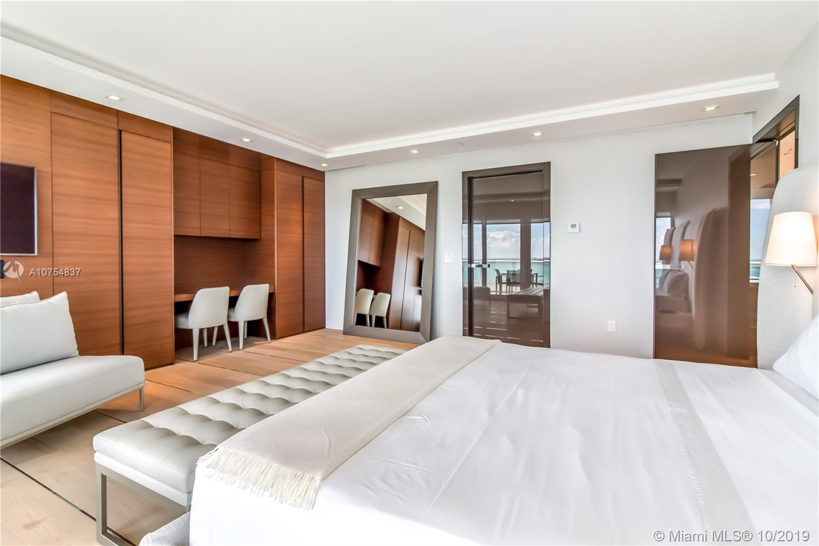 SANTA MARIA CONDO - Residential