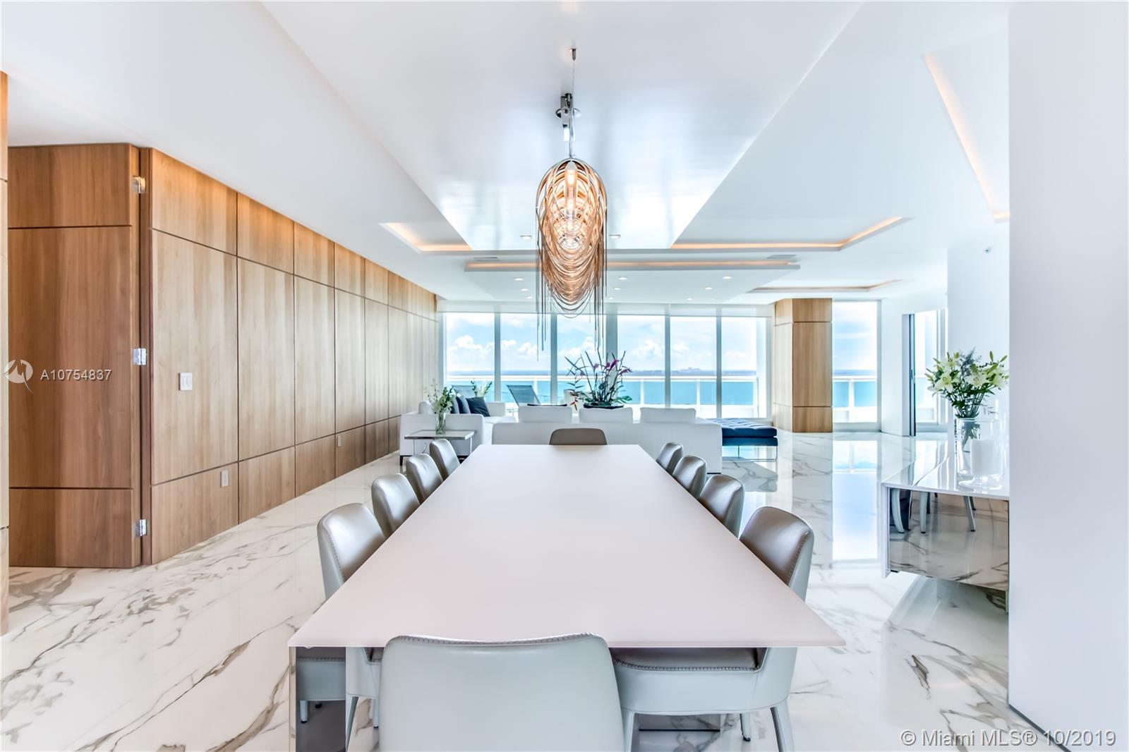 SANTA MARIA CONDO - Residential