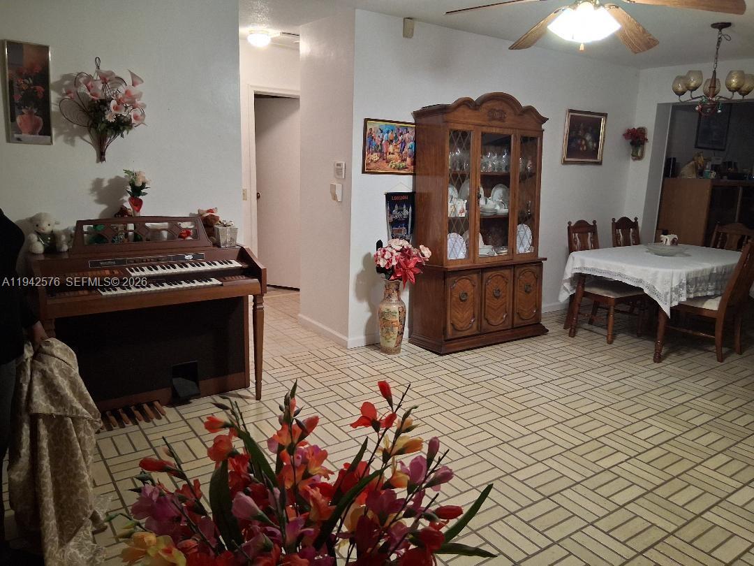 KNOLLS 1ST SECTION - Residential