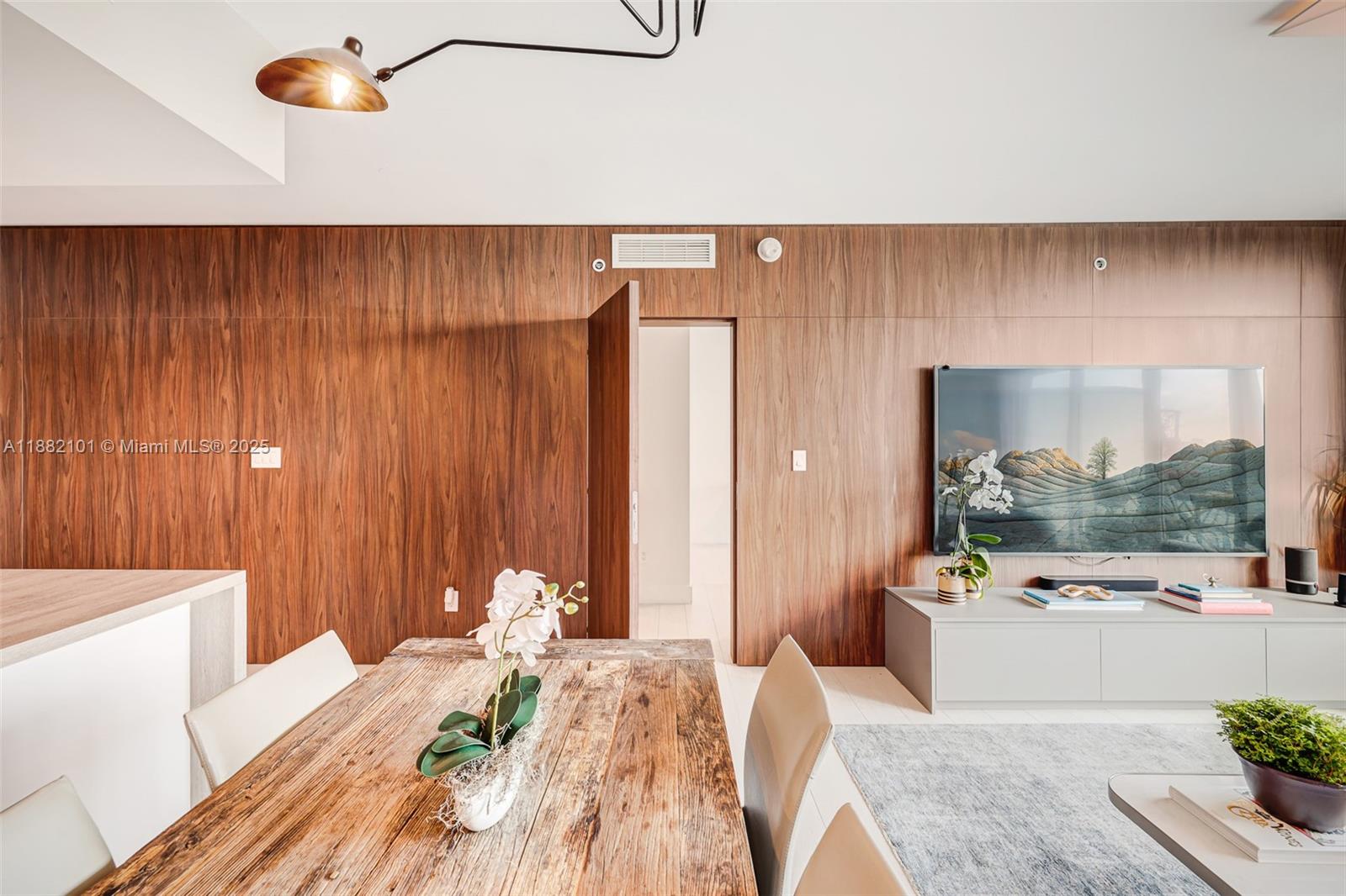 400 SUNNY ISLES CONDO EAS - Residential