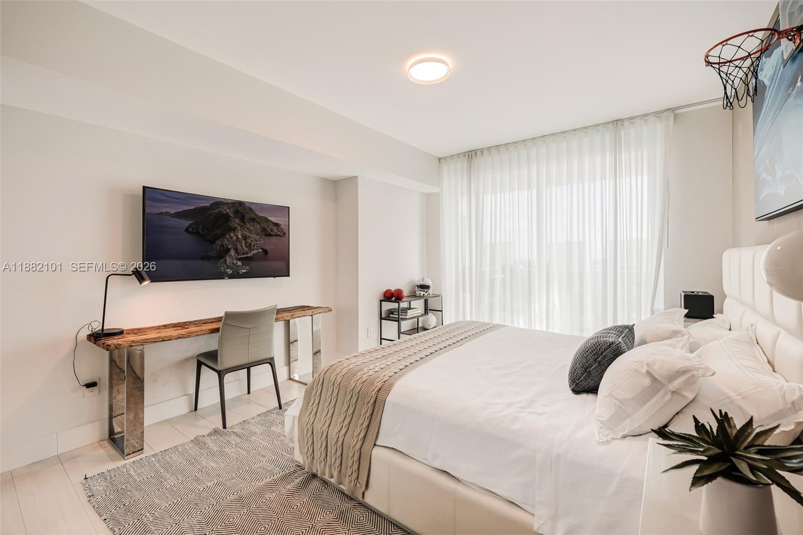 400 SUNNY ISLES CONDO EAS - Residential