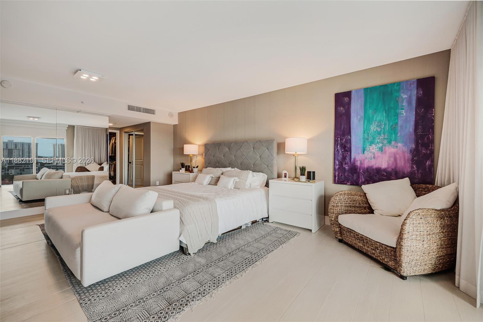 400 SUNNY ISLES CONDO EAS - Residential