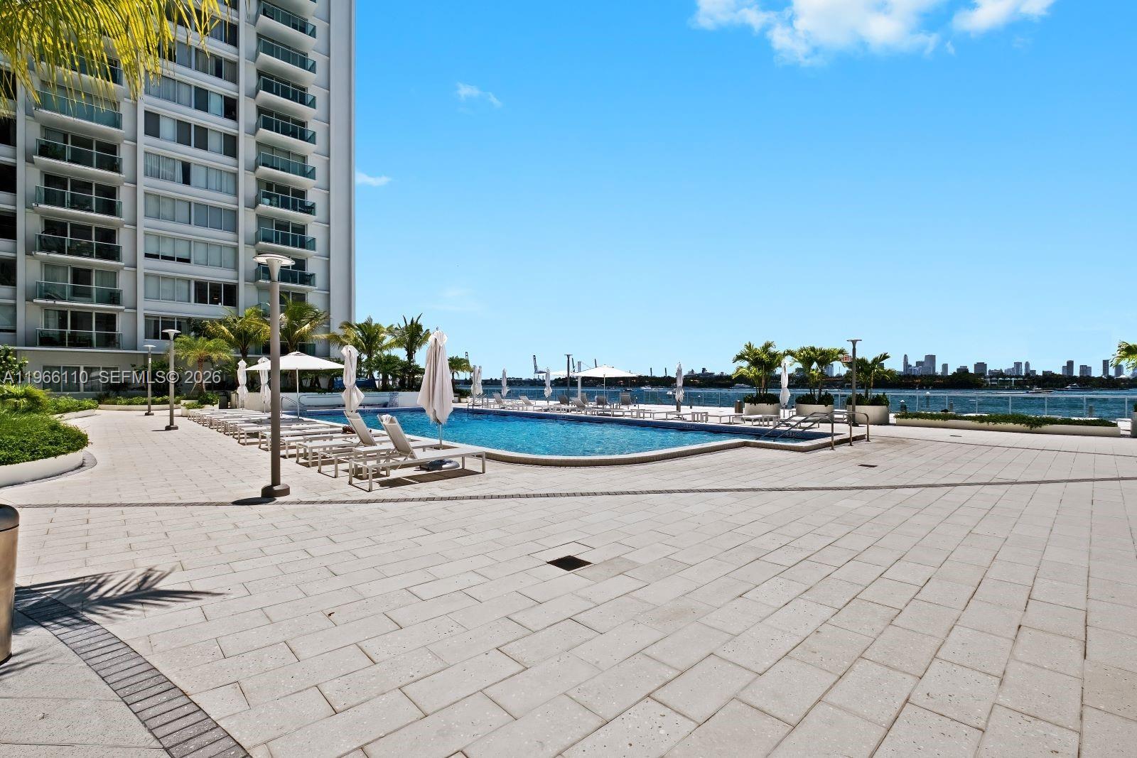 MIRADOR 1000 CONDO - Residential