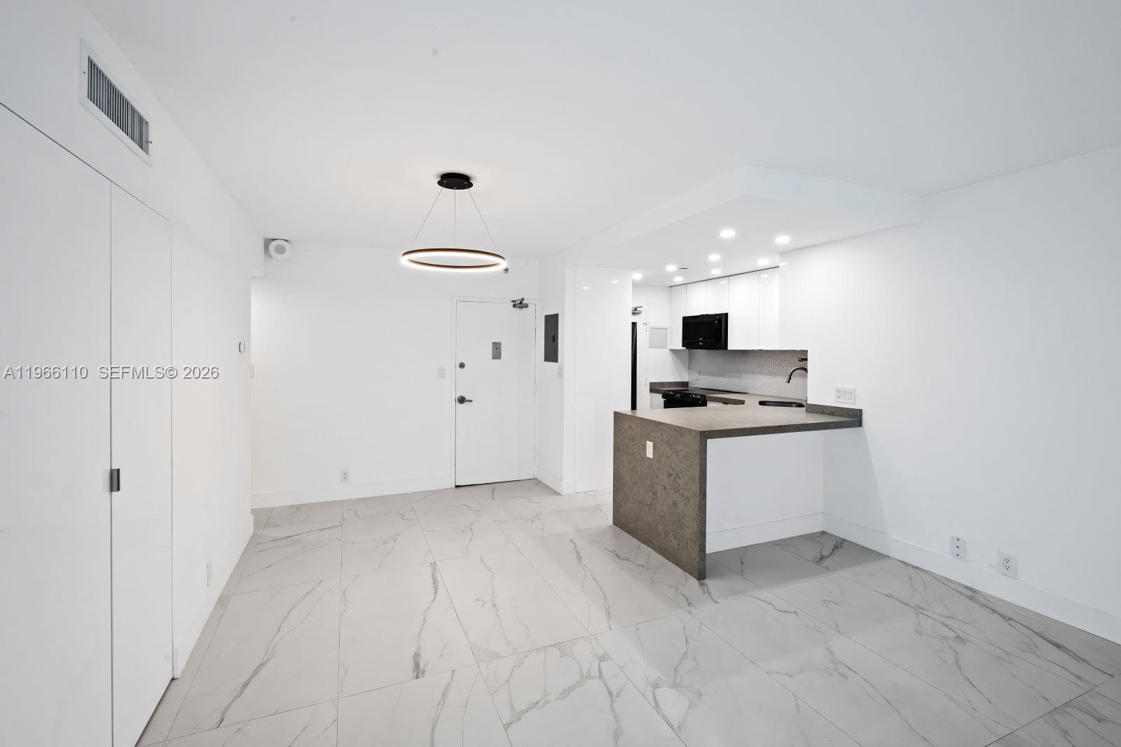 MIRADOR 1000 CONDO - Residential