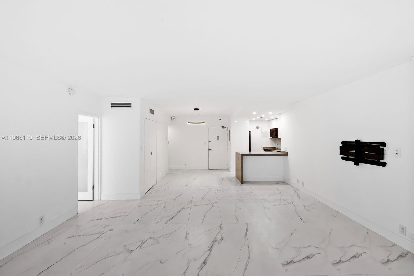 MIRADOR 1000 CONDO - Residential