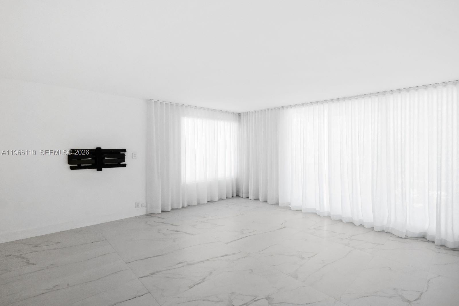 MIRADOR 1000 CONDO - Residential