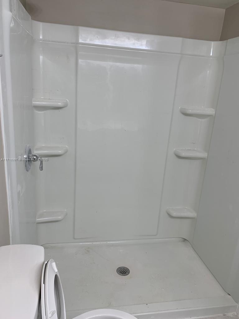 Lakeshore At University P - Residential