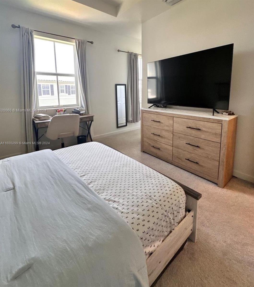 WINDSOR SQUARE - Residential
